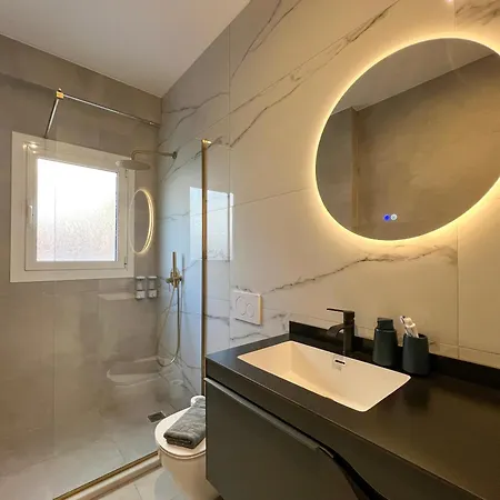 Apartment New! Incredible 1br In Koukaki With Ac